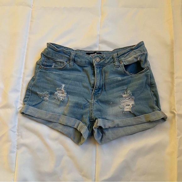 Jean distressed Shorts - Picture 1 of 8